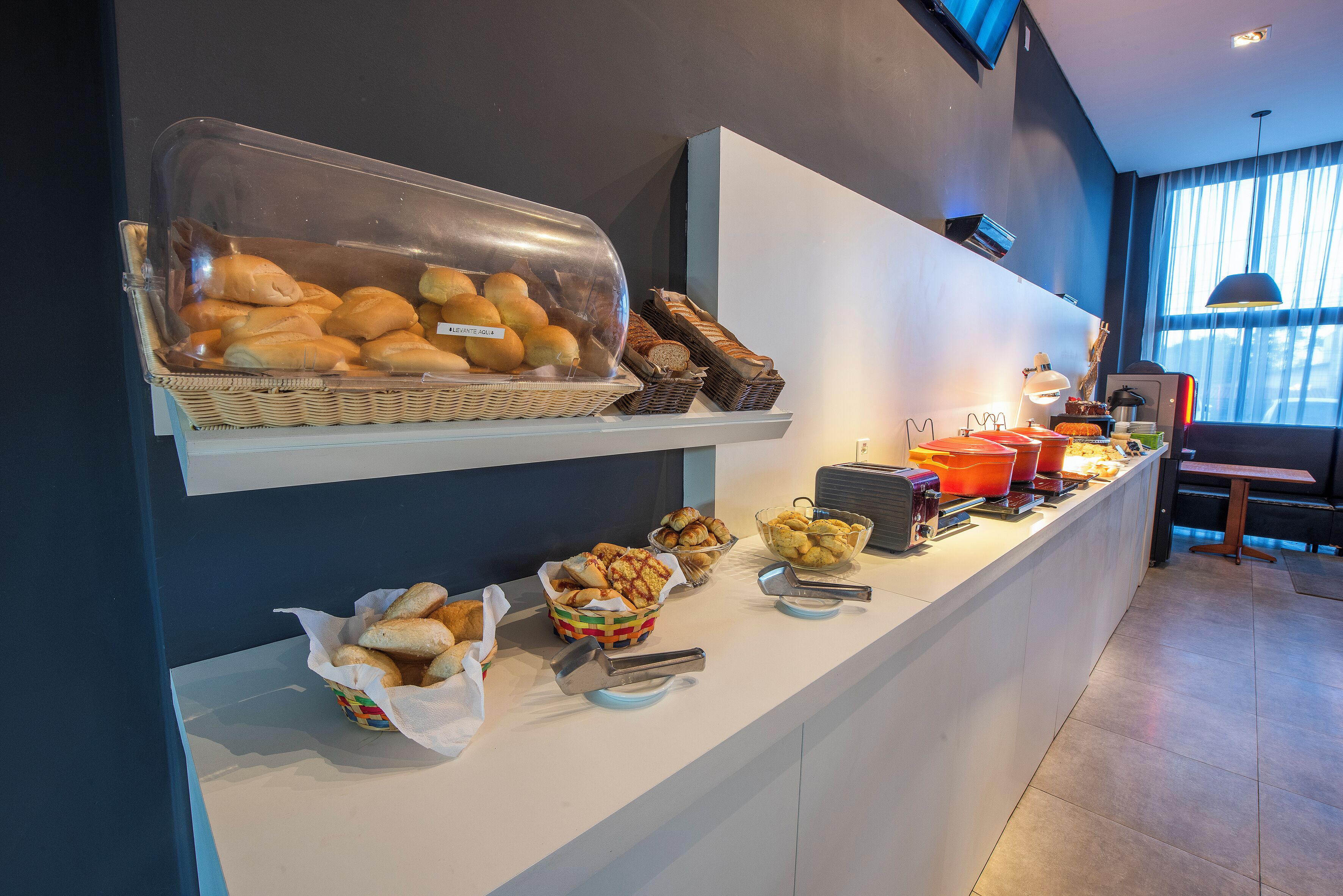 daily buffet breakfast (brl 53.00 per person)