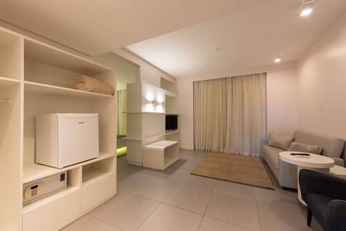 Standard Casal + Sofá Cama | 迷你吧、客房内保险箱、办公桌、遮光窗帘