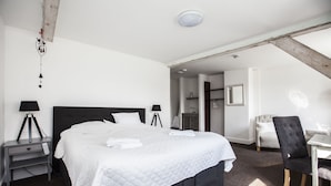 Honeymoon Suite | Blackout drapes, rollaway beds (surcharge), WiFi (free), bed sheets - Klooster Nieuwkerk Goirle (Goirle)