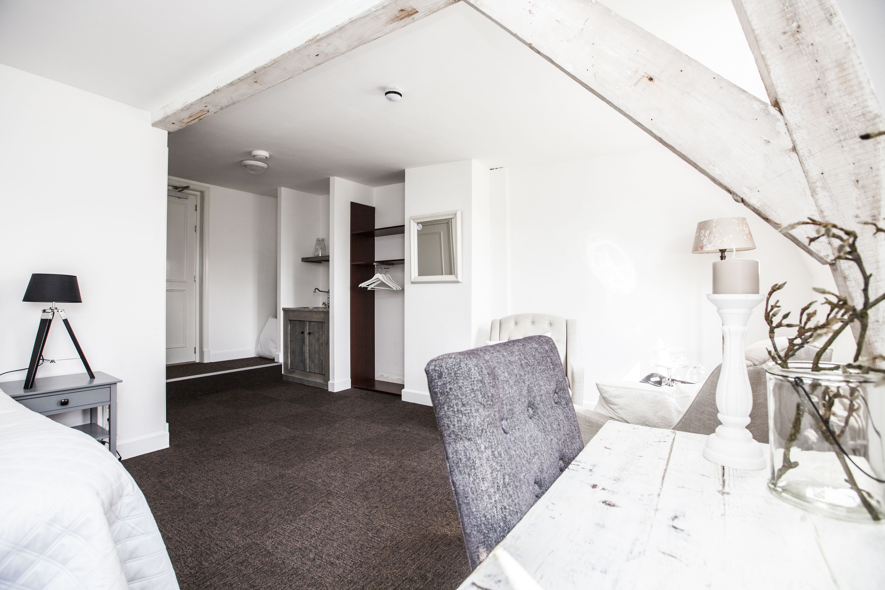 honeymoon suite | blackout curtains, rollaway beds, free wifi, bed sheets