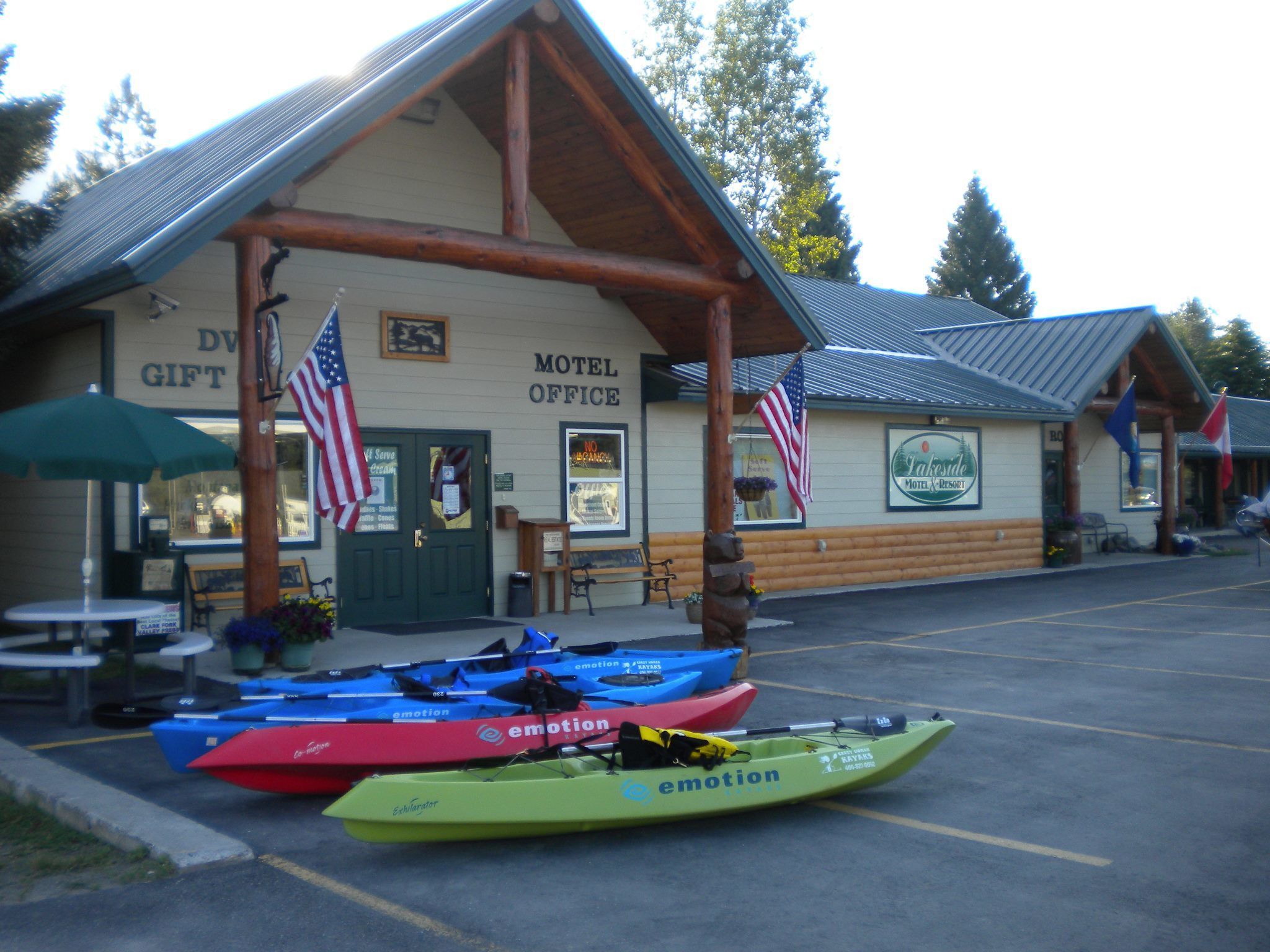Lakeside Resort and Motel