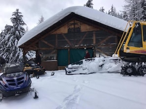 Snow and ski sports