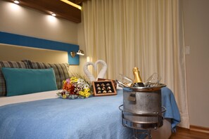 Suite, Hot Tub