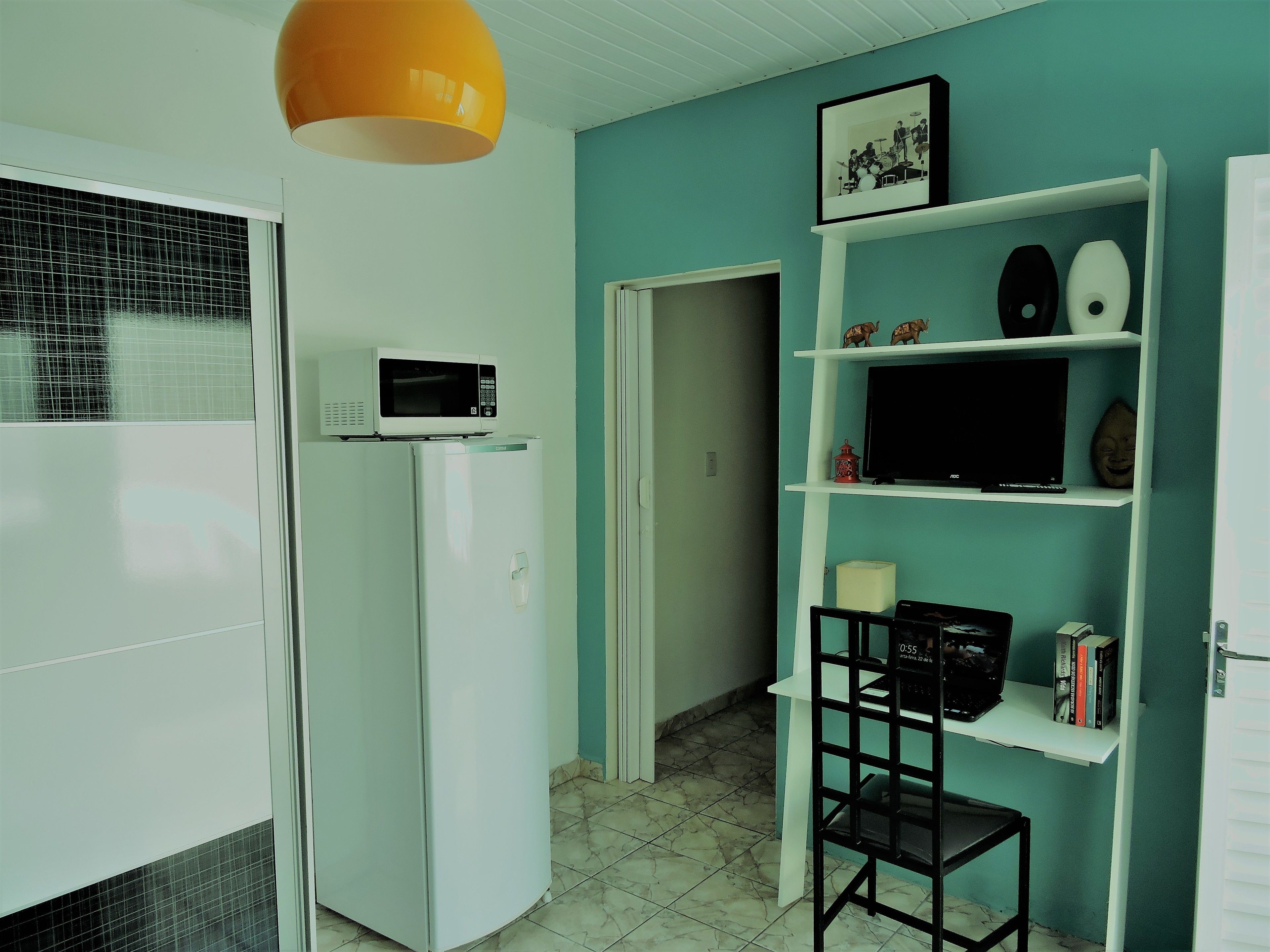 Desk, soundproofing, iron/ironing board, free WiFi