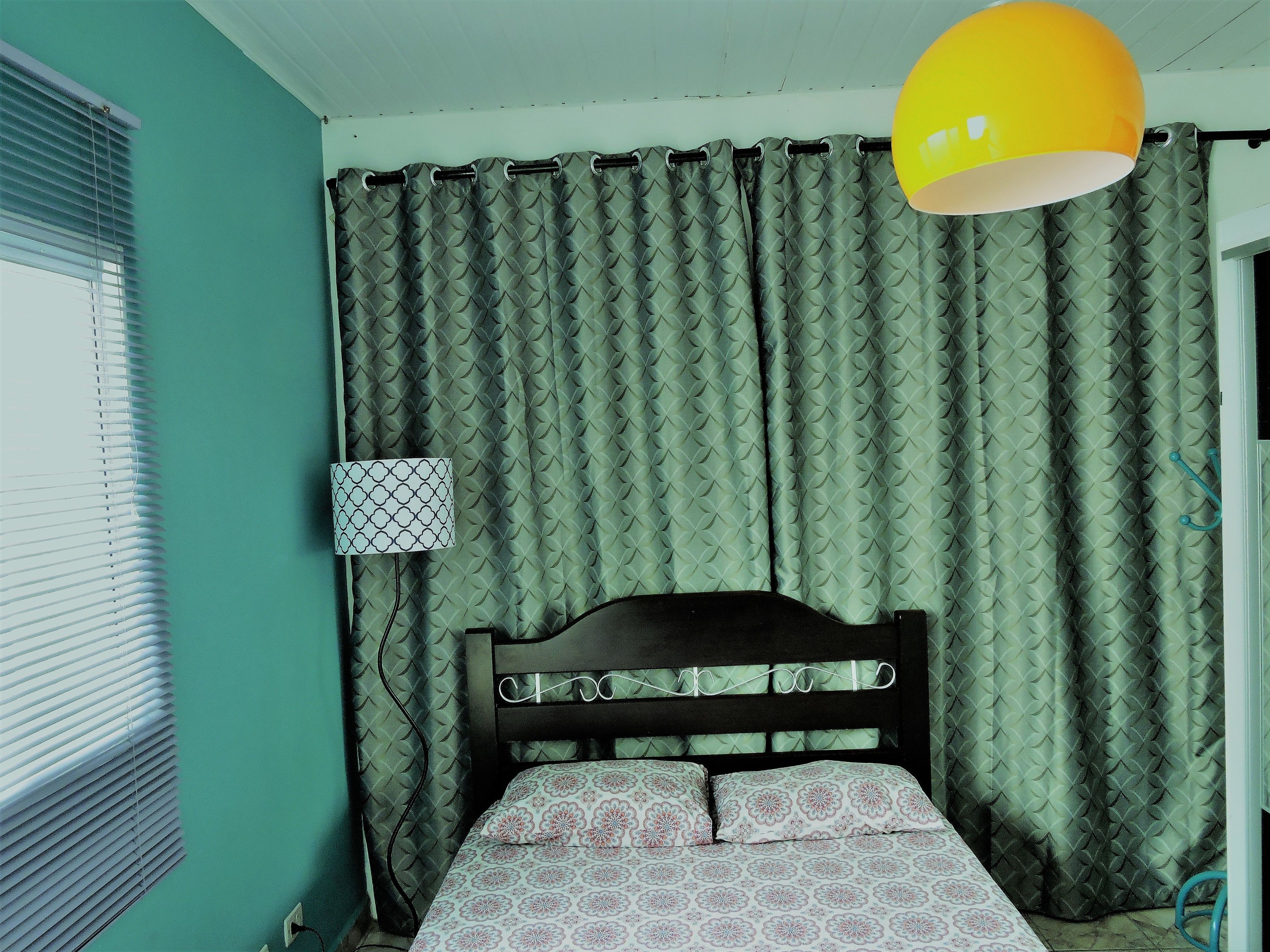 Desk, soundproofing, iron/ironing board, free WiFi