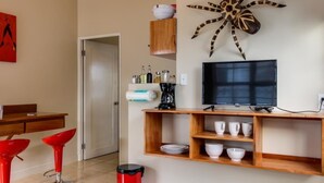 Living area - Downtown Nest (San Pedro)