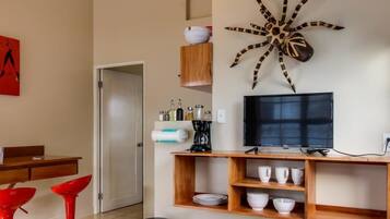 Apartment, 1 Bedroom | Living area