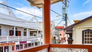 Balcony - Downtown Nest (San Pedro)