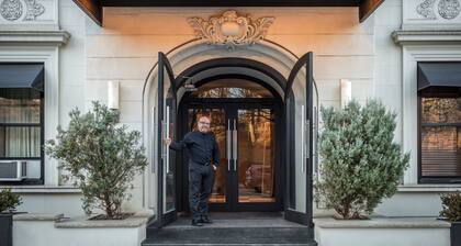 Park West Hotel