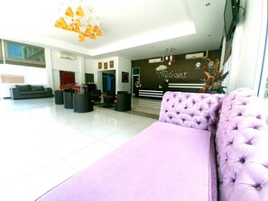 Interior entrance - Retreat Resort Pattaya (Pattaya)