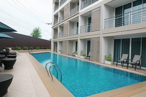 Retreat Resort Pattaya - Pattaya