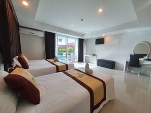 Deluxe Triple Room (Poolside) - Retreat Resort Pattaya (Pattaya)