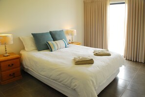 奢华独立别墅, 5 间卧室, 山景 | 5 多间卧室、办公桌、熨斗/熨衣板、免费 WiFi