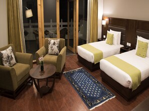 高級雙人房, 1 間臥室, 陽台 | 1 間臥室、高級寢具、客房內保險箱、書桌