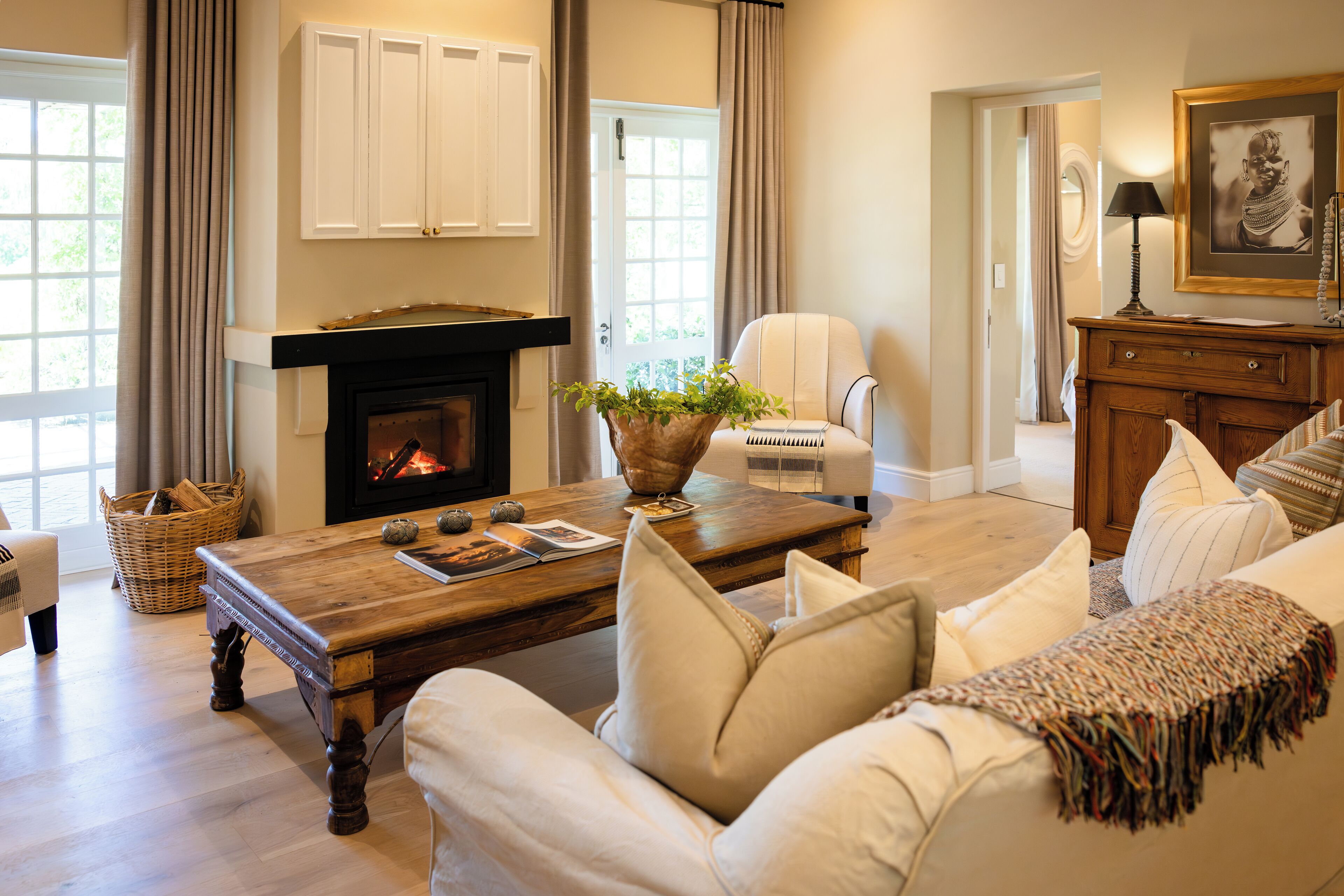 La Provencale Villa in the Vineyards  | Living area | Flat-screen TV, DVD player