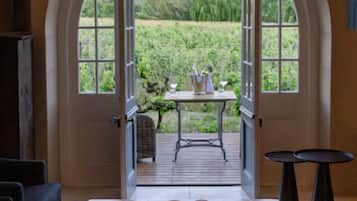 Executive Double Room | Terrace/patio