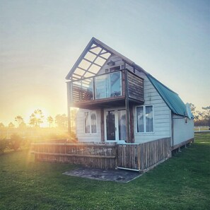 1 bedroom, premium bedding, in-room safe, individually decorated - T'Niqua Stable Inn (Plettenberg Bay)