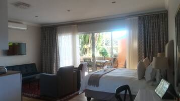 Standard Room (Self-Catering) | In-room safe, desk, laptop workspace, blackout drapes