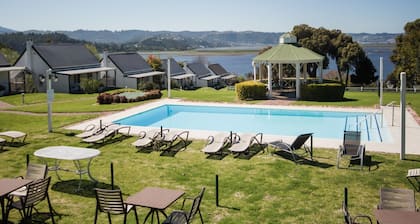 Exquisite Cottage 20