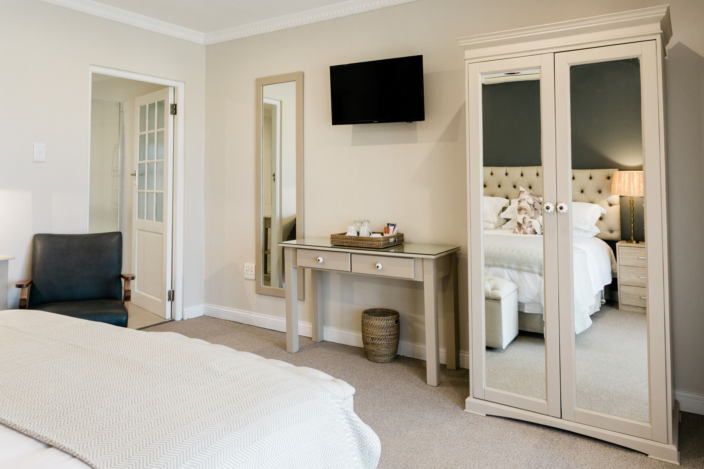 executive suite groundfloor no fireplace | view from room