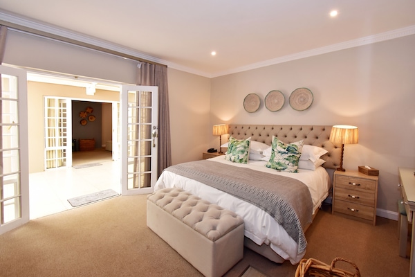 Classic Suite With A Shower, No Fireplace