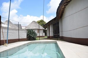Piscina all'aperto