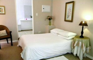 Két bảo mật tại phòng, bàn ủi/dụng cụ ủi quần áo 