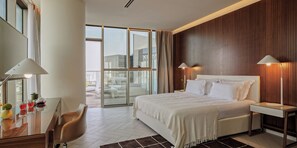 Premium Double or Twin Room, Balcony | Minibar, in-room safe, desk, soundproofing