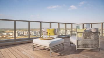 Habitación Premium con 1 cama matrimonial o 2 individuales, balcón | Balcón