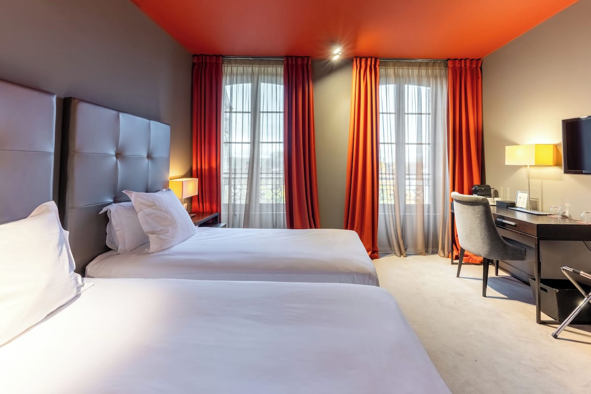 Ropa de cama de alta calidad y minibar