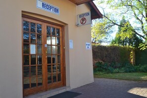 Exterior - Hadida Guest House (Kimberley)