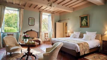 Triple Room, Ensuite, Garden View | Select Comfort beds, individually decorated, individually furnished