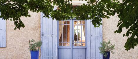 Façade de l’hébergement