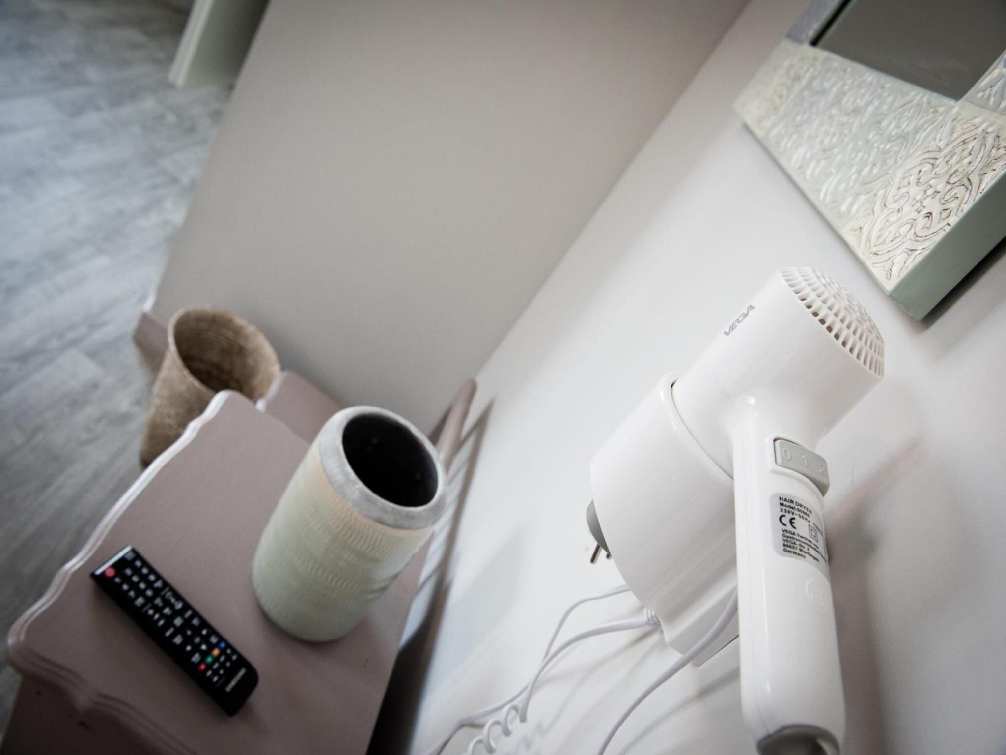 シャワー、バスアメニティ (無料)、ヘアドライヤー、タオル