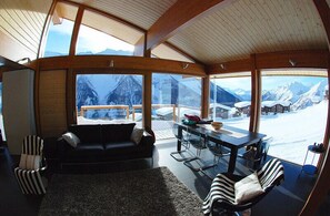 Televisión, chimenea