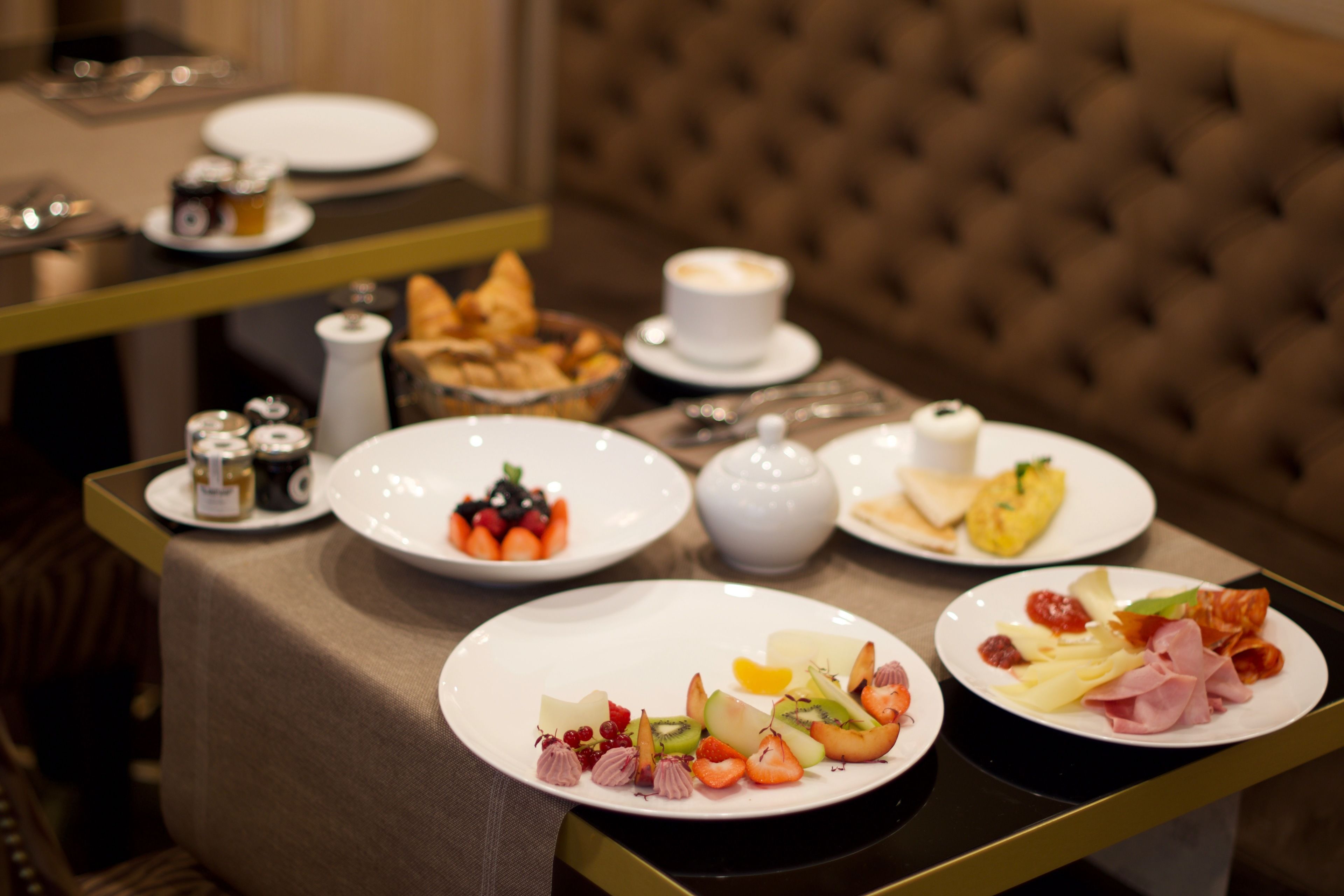 Free daily cooked-to-order breakfast