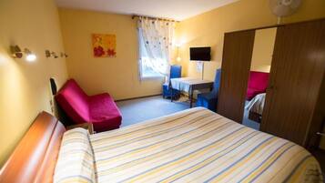 Tweepersoonskamer | Geluiddichte muren, een strijkplank/strijkijzer, gratis wifi