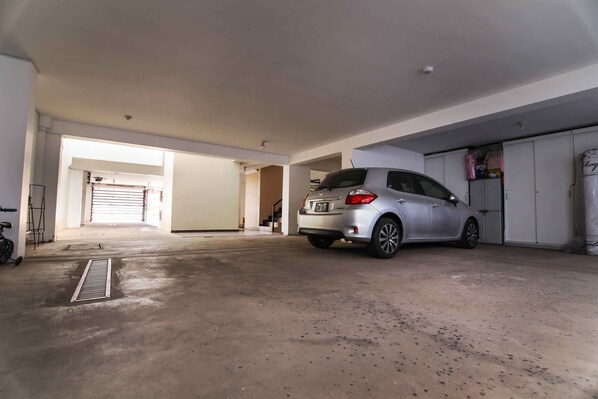 Self parking
