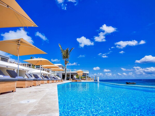 2 outdoor pools, pool cabanas (surcharge), pool umbrellas