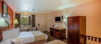 Travelodge by Wyndham Houston Hobby Airport
