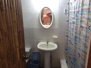 Shared Dormitory | Bathroom