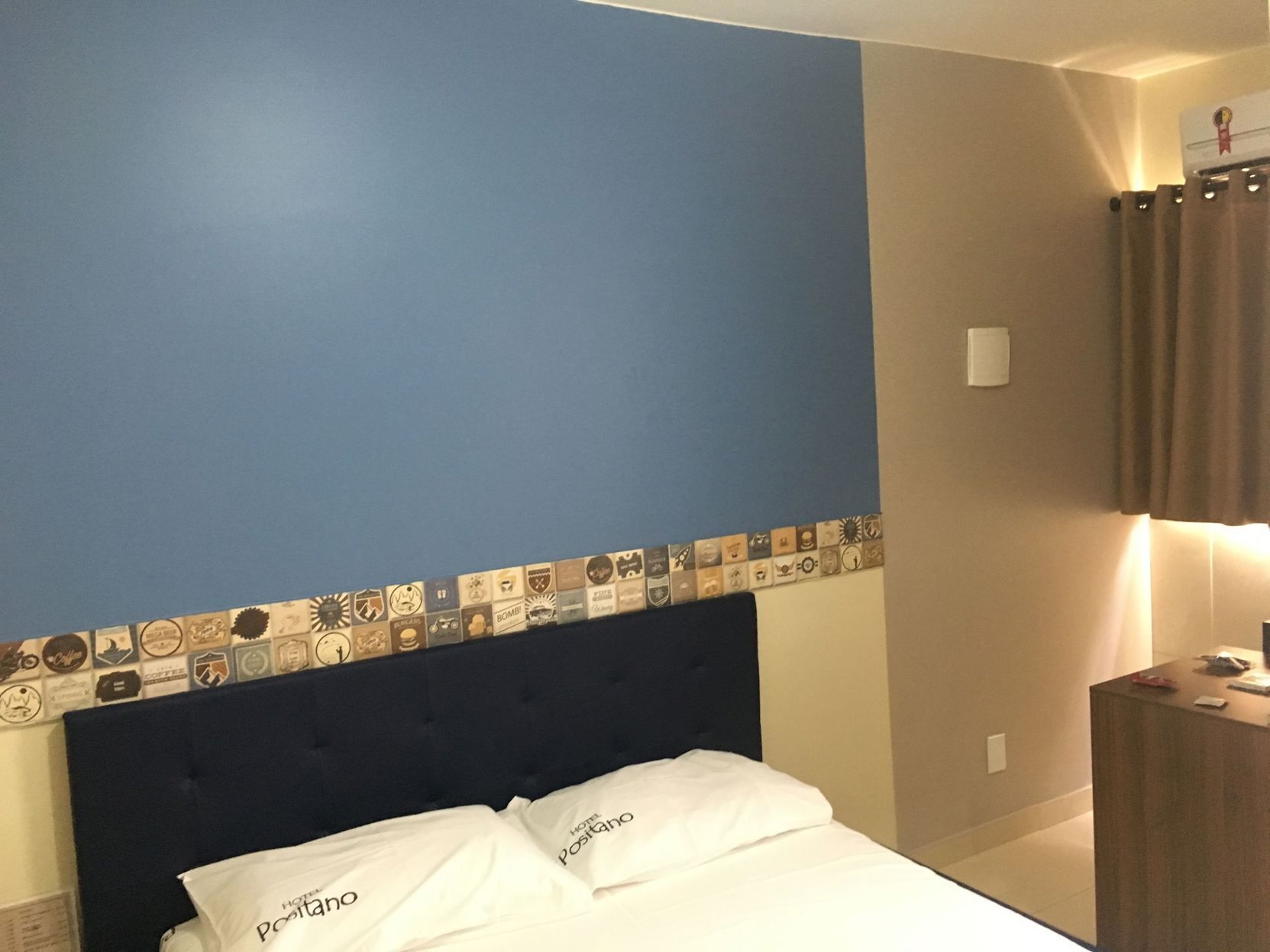 Minibar, cortinas blackout y wifi gratis 