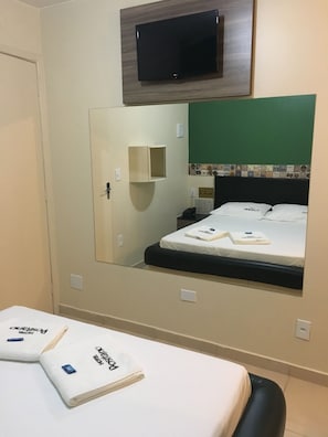 Minibar, rideaux occultants, Wi-Fi gratuit