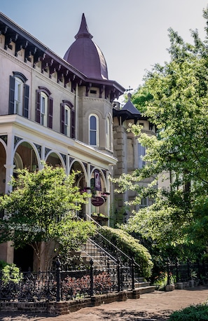 Fachada de la propiedad