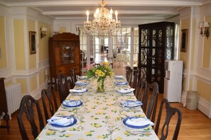 Free full breakfast - Harbour House Inn (Cheshire)
