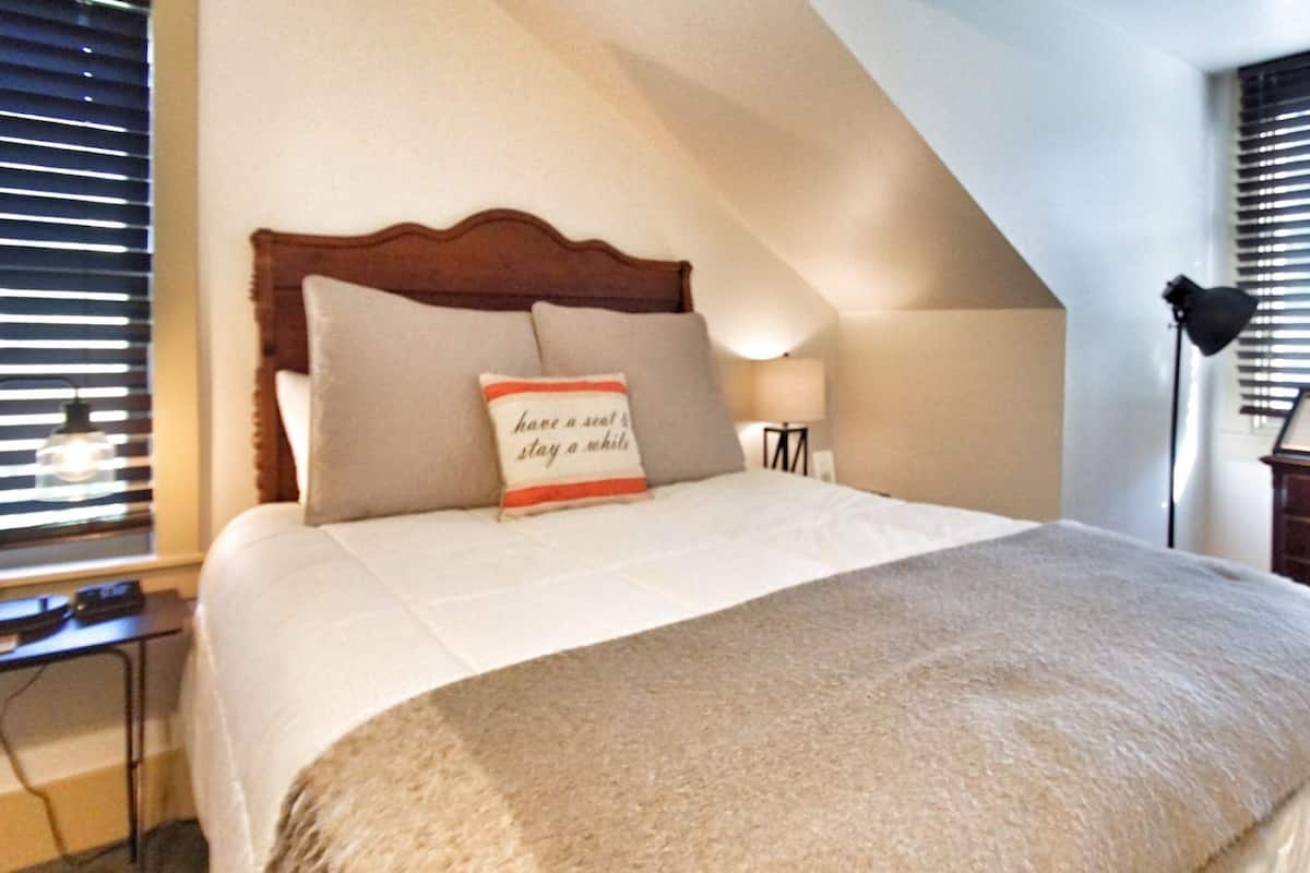 Premium Triple Room, Ensuite (Vivaldi Suite) | 3 bedrooms, premium bedding, individually decorated