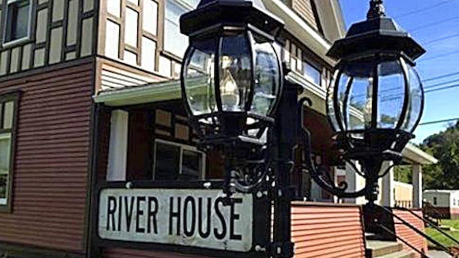 River House Lodge