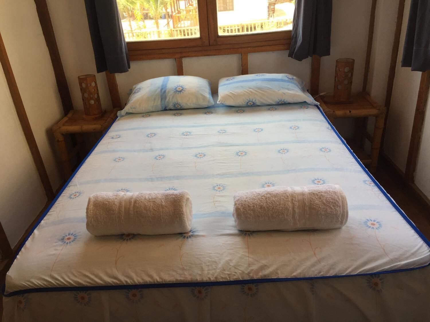 Tabla de planchar con plancha, cunas gratuitas y camas extra 