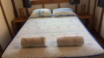 Tabla de planchar con plancha, cunas gratuitas y camas extra