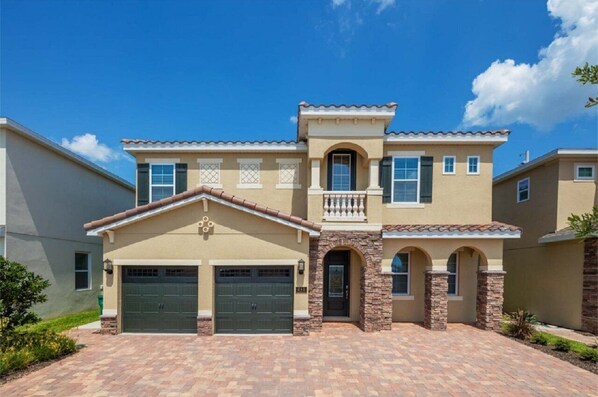 المنشأة من الخارج